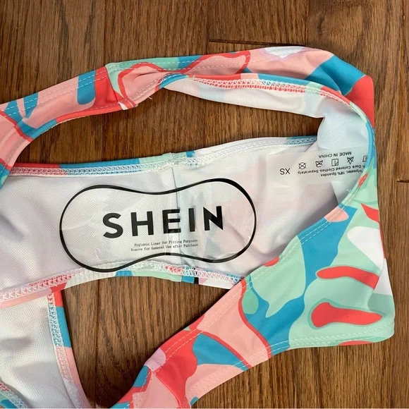 Shein Color Block Ruched Bikini Swimsuit • Multicolor - Picture 4 of 5